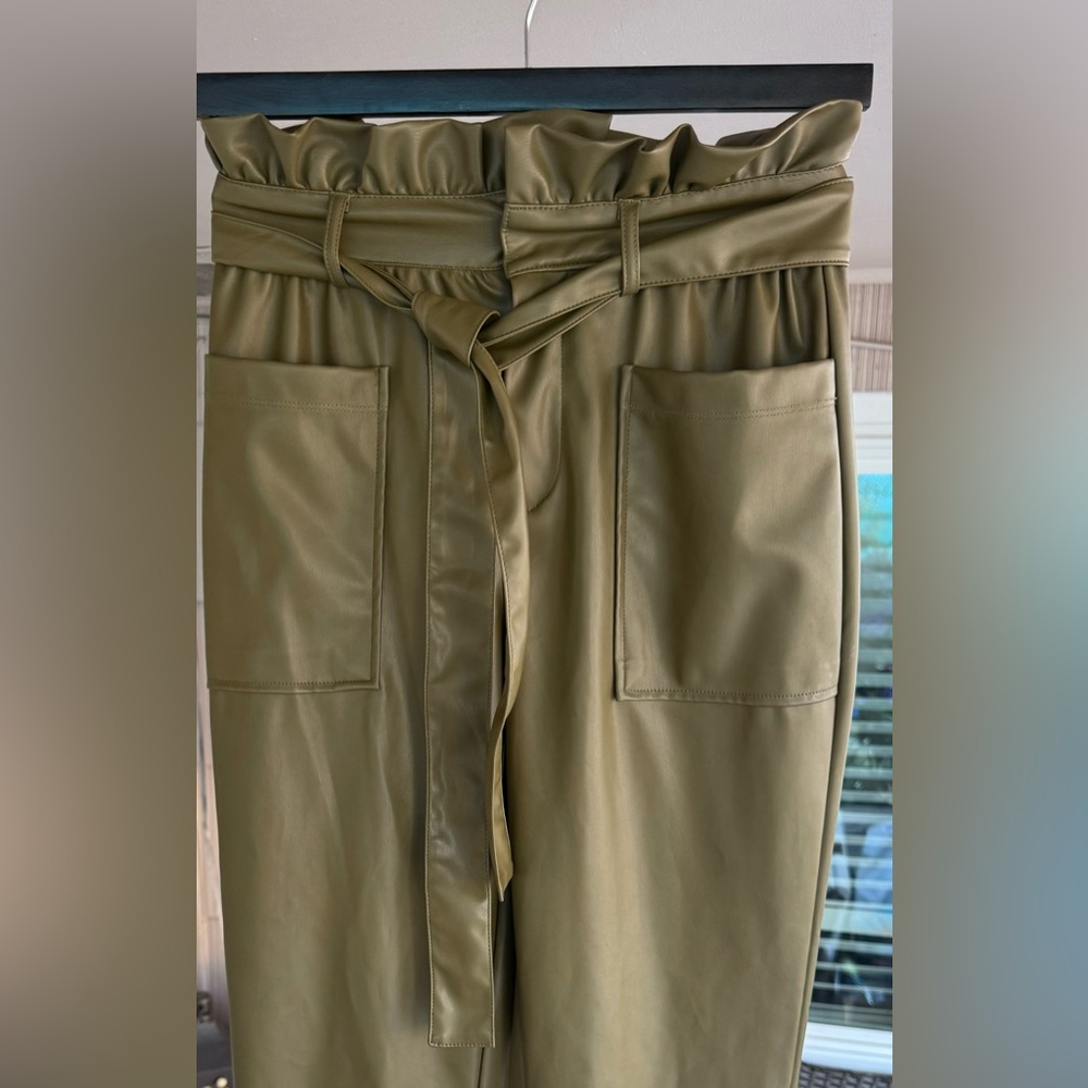Who What Wear Paperbag Waist Faux Leather Pants - Picture 5 of 11
